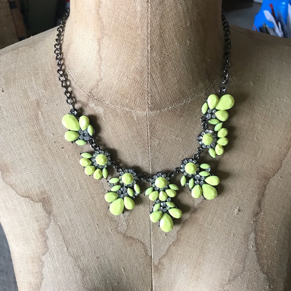 Fun yellow flower necklace